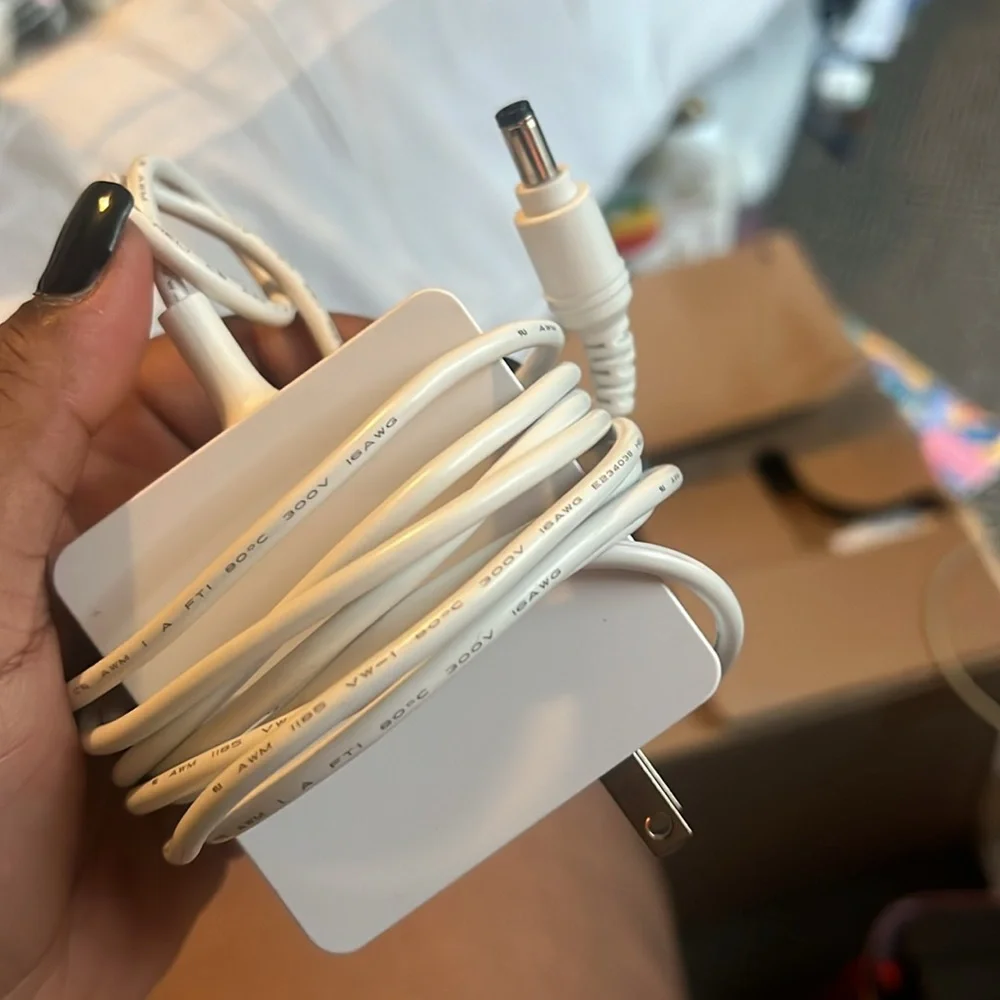 DC SWITCHING ADAPTERS
